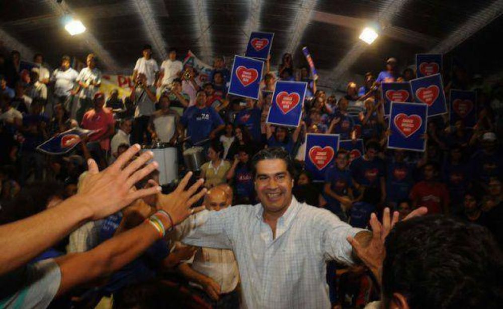 Capitanich pidi� al pueblo su apoyo para las elecciones del 27 de octubre