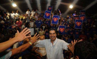 Capitanich pidi� al pueblo su apoyo para las elecciones del 27 de octubre