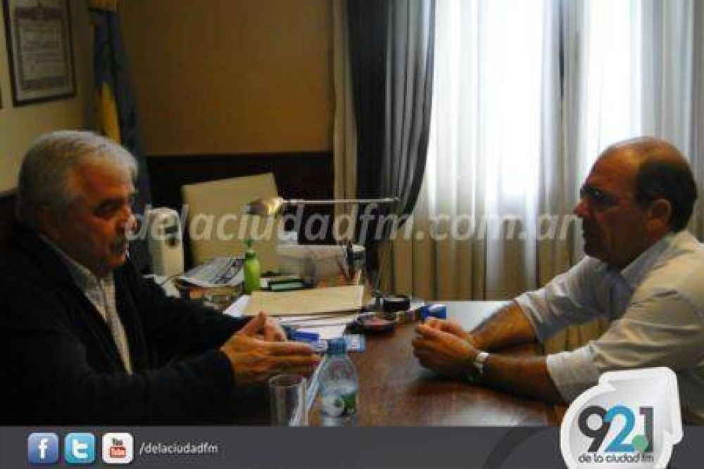 Los Intendentes de Su�rez y Saavedra se reunieron para hablar de la 33, el gas, y los emprendimientos