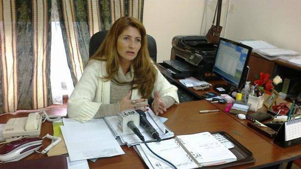 "No existe ninguna norma explicita en la legislaci�n electoral provincial que proh�ba actos oficiales"