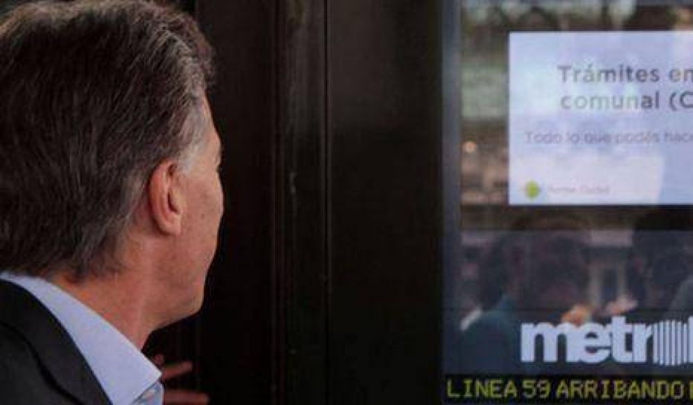 Metrob�s ya cuenta con pantallas LED inteligentes