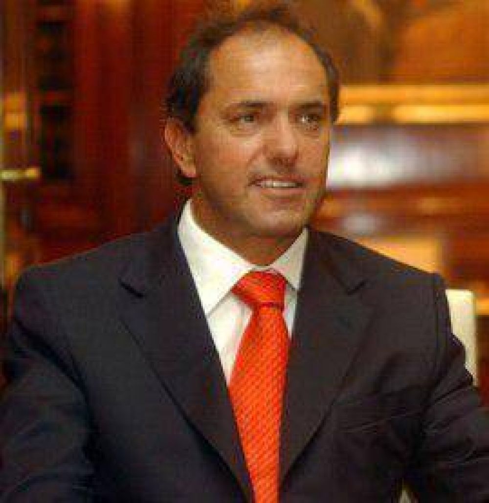 Cristina Fern�ndez volver� antes de tiempo, dijo Scioli