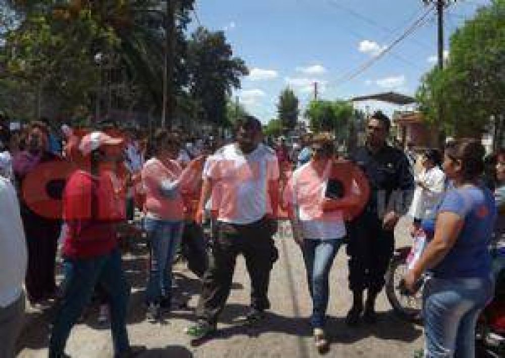 Tras reclamo de padres, apartan a docente implicada en un robo
