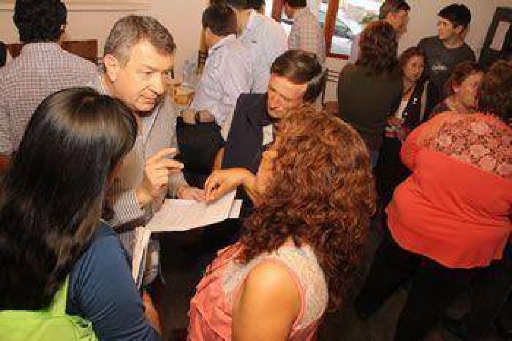 �Criticar al gobierno nacional que tanto hizo por la provincia en estos �ltimos diez a�os, es ser desmemoriado o desagradecido"