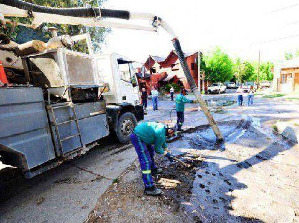 Nauseabundo desborde complic� barrio capitalino