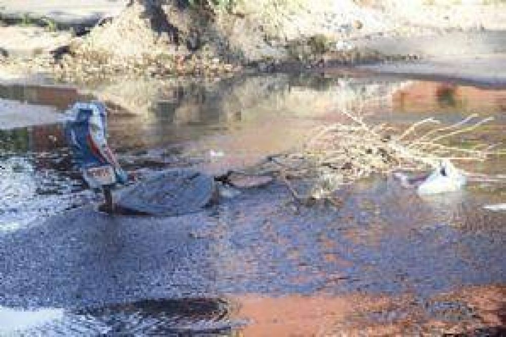 Notifican al Epas por desborde cloacal en La Sirena