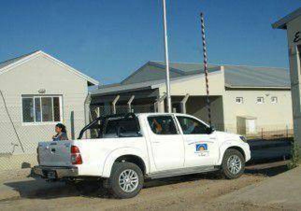 Se evaden de c�rcel local en un taxi
