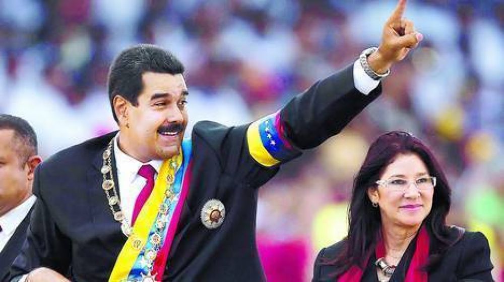 Maduro y su mujer, bajo una lluvia de cr�ticas por nepotismo