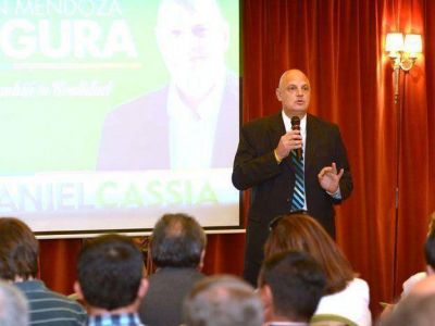 El legislador Daniel Cassia pidi� �blindar a Mendoza�