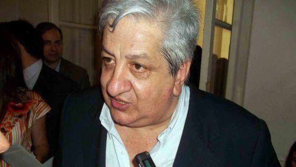 Para Piumato, �la izquierda crece donde no hay respuestas�