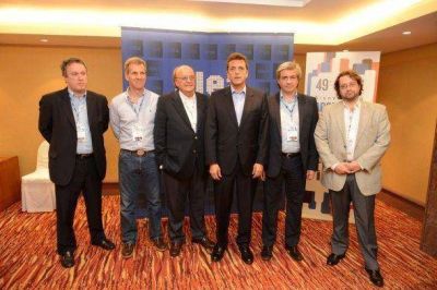 El clima electoral marc� el cierre del Coloquio de IDEA