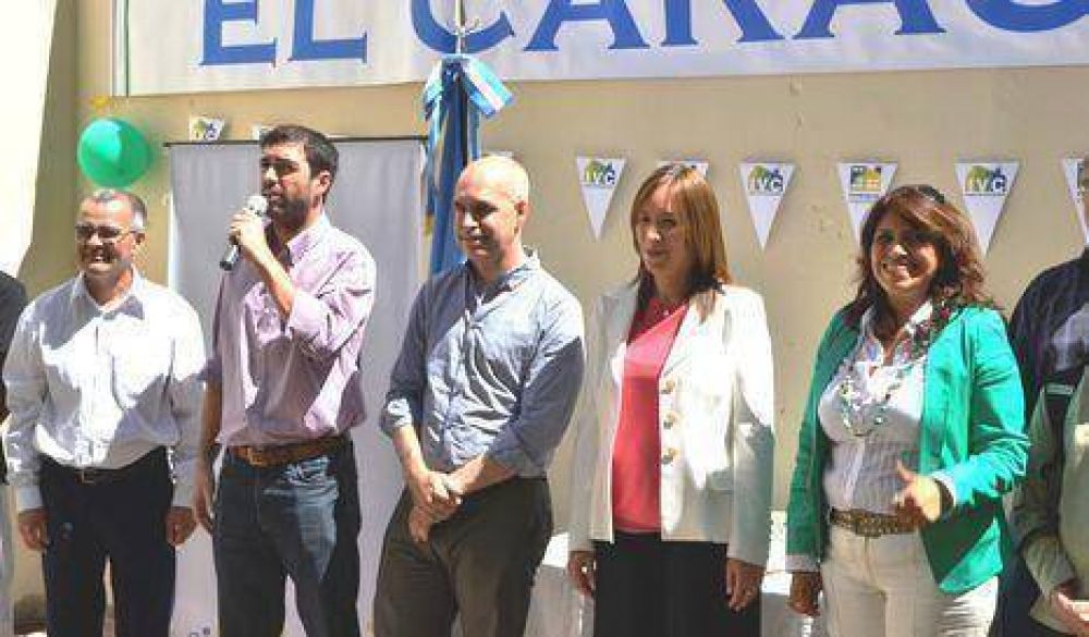 Basavilbaso inaugur� viviendas cooperativas