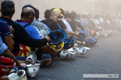 Nuevas huelga y protestas contra el ajuste presupuestario vuelven a golpear a Italia