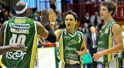 LNB: Atenas derrot� a Ol�mpico en La Banda