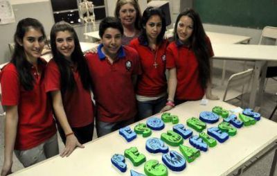 Alumnos del secundario miden la calidad del agua: aguafiestas para la contaminaci�n