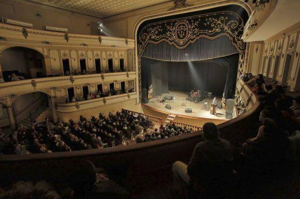 Gualeguaych� festej� con m�sica y mucha emoci�n su cumplea�os