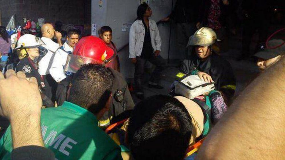 Otro accidente en el Sarmiento: choc� un tren en la estaci�n de Once y hay 35 heridos