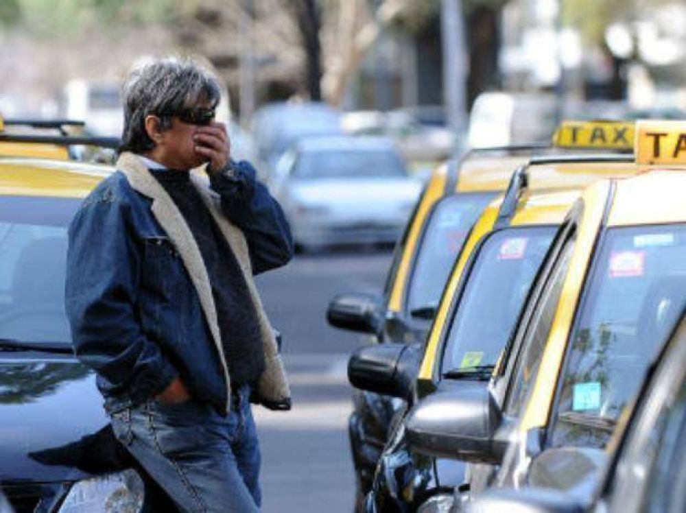 Rige la conciliaci�n obligatoria y no habr� paro de taxistas como estaba previsto