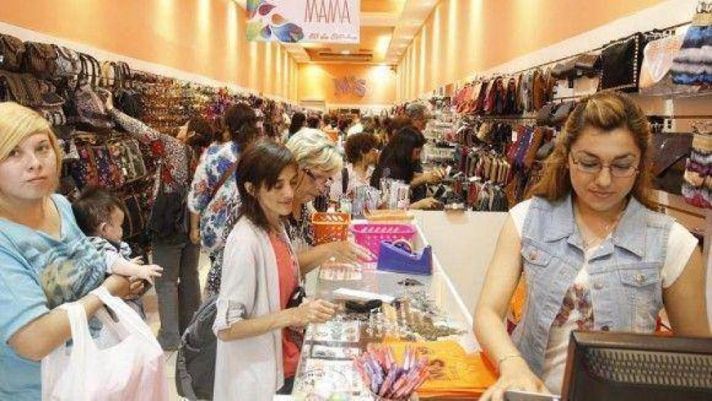 El comercio decidi� atender hoy en horario corrido