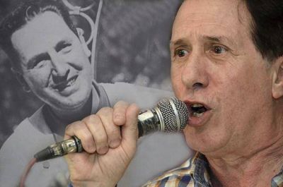 EL INTENDENTE DAR�O D�AZ P�REZ ENCABEZ� EL ACTO EN EL PJ DEL DISTRITO Y LUEGO MARCHO JUNTO A MILITANTES HACIA PLAZA DE MAYO