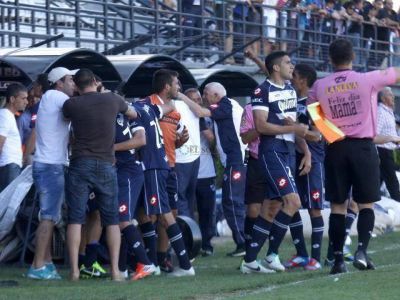 El QAC cambi� a tiempo y sum� un punto