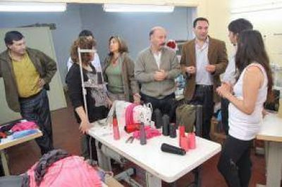 El intendente Inza visit� la localidad de Cachar�