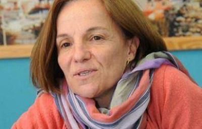 La candidata Carolina Guti�rrez, seducida por la �honestidad y transparencia� del lunghismo
