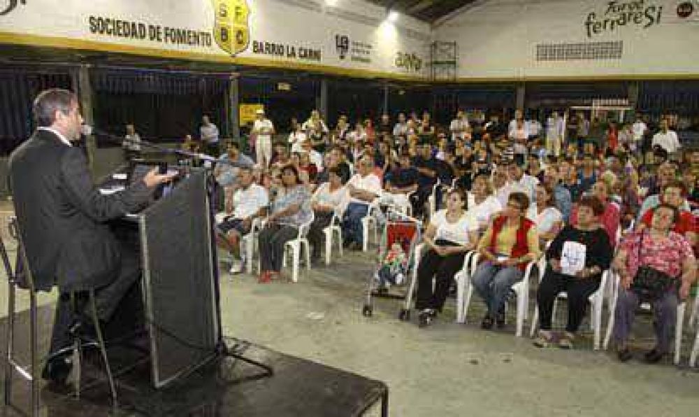 �Es necesario que los j�venes crezcan bajo la cultura del estudio y el trabajo�