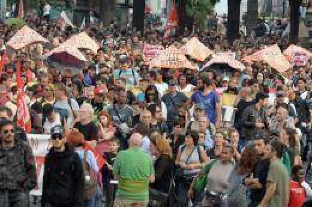 Incidentes en Italia durante una manifestaci�n contra el ajuste