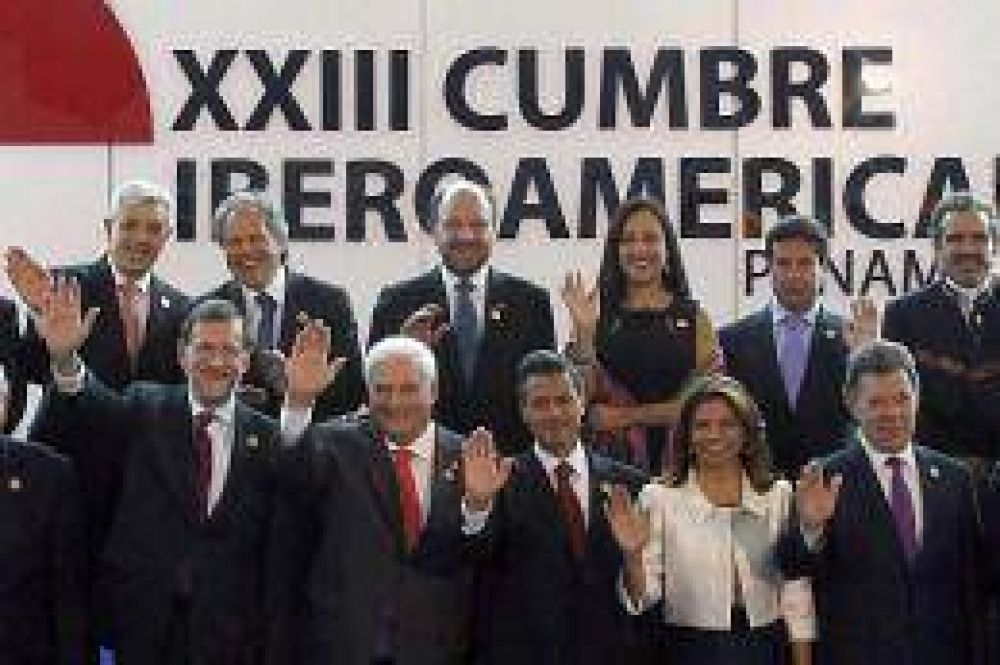 Con gran ausencia de presidentes, proponen encuentros bienales