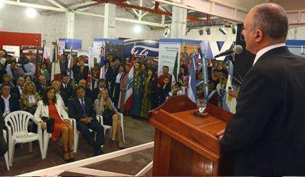 Buzzi detall� los 500 millones en proyectos para Trelew