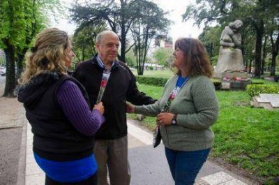 Alejandro Ferro homenaje� a las mam�s en su celebraci�n