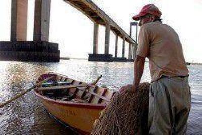 Controversia entre Chaco y Corrientes por las licencias de pesca