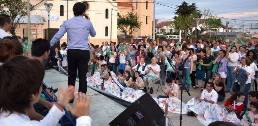 Se realiz� el �Primer Congreso callejero por la Paz�
