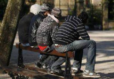 Preocupa la proliferaci�n de grupos de j�venes que se �adue�an� de los barrios
