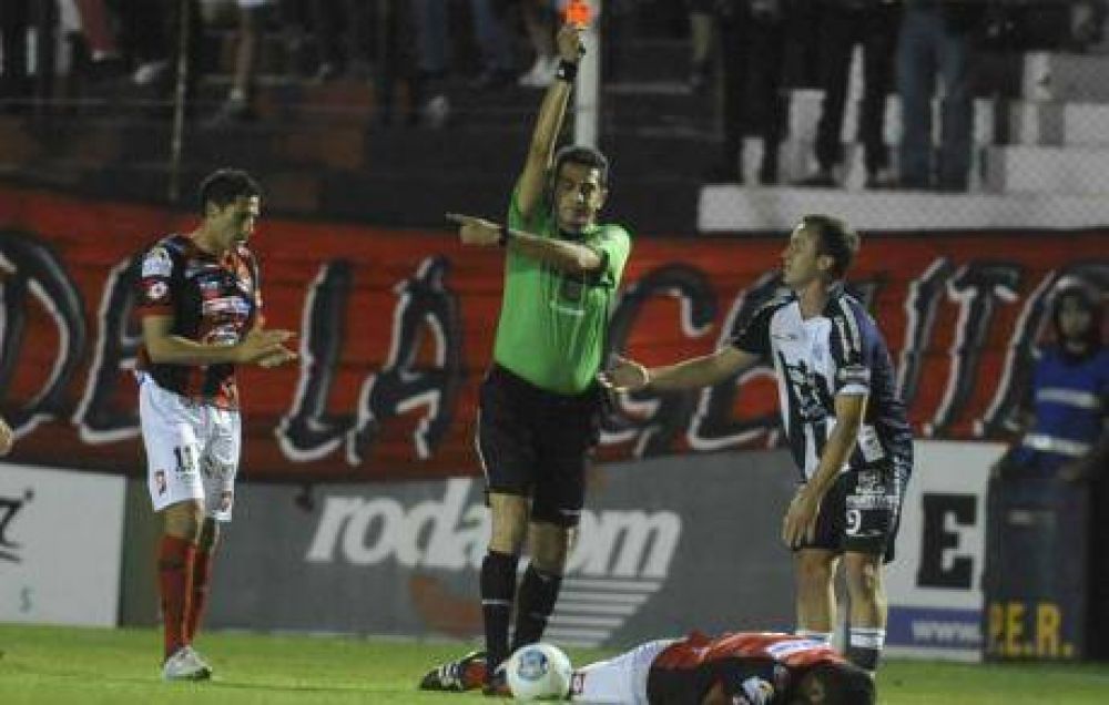 Talleres perdi� con Patronato