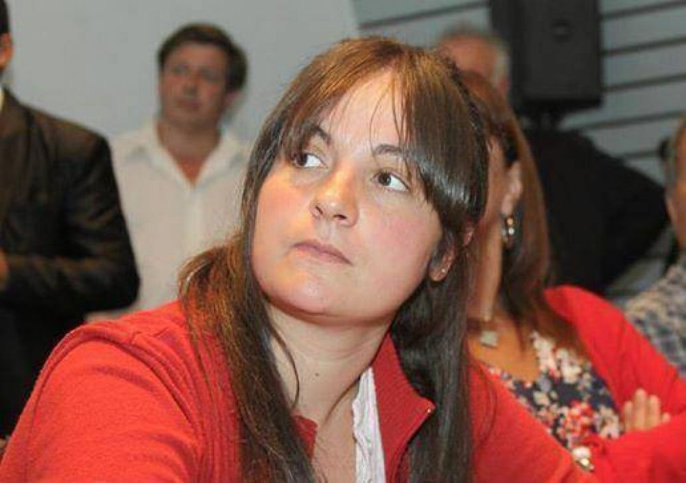 Marina Santoro: �Quiero hacer crecer a la ciudad desde la mirada de una juventud con experiencia�