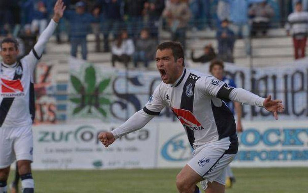 Alvarado cambi� y no le dio resultado