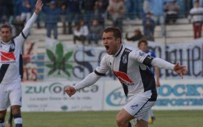 Alvarado cambi� y no le dio resultado