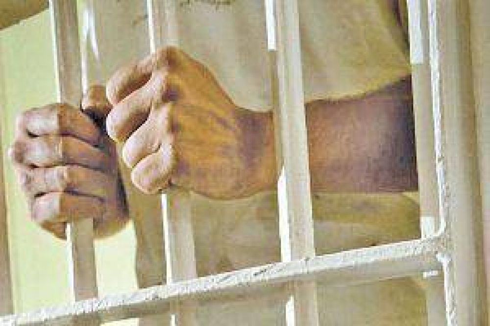 Citan a dos directivos del Penal de Colonia Pinto por graves denuncias