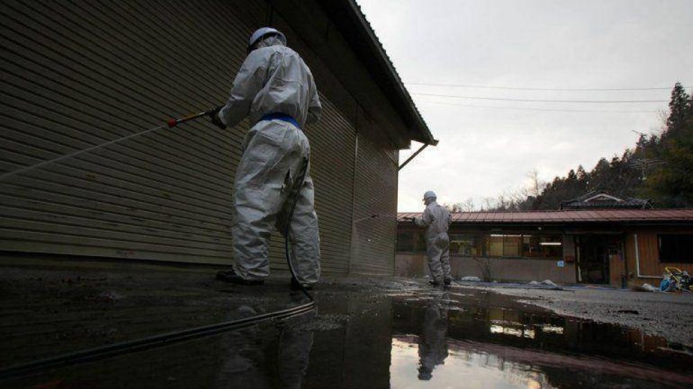 Las lluvias provocan el desborde de agua radiactiva en Fukushima