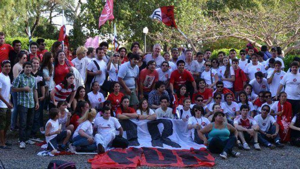 La UCR exhibi� "la potencia de la juventud" frente al "marketing" del PRO	 