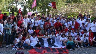 La UCR exhibi� "la potencia de la juventud" frente al "marketing" del PRO	 