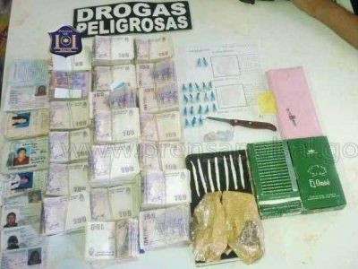 En un allanamiento en B� Solidaridad secuestraron coca�na y gran cantidad de dinero