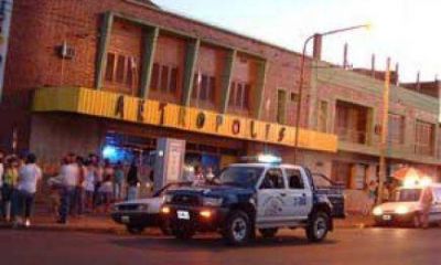 Golpearon brutalmente a un joven a la salida de Metr�polis 