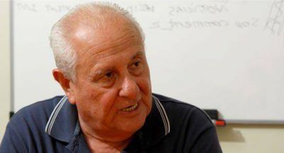 "La polic�a recibe coimas"