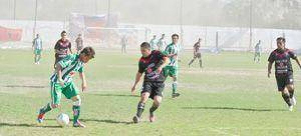 Argentino B: No pudieron con el viento
