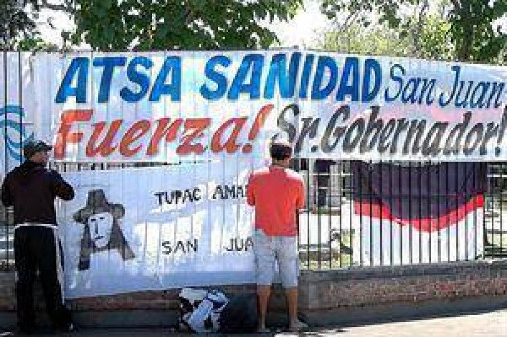 "Jos� Luis Gioja est� l�cido, pregunta y elabora respuestas"