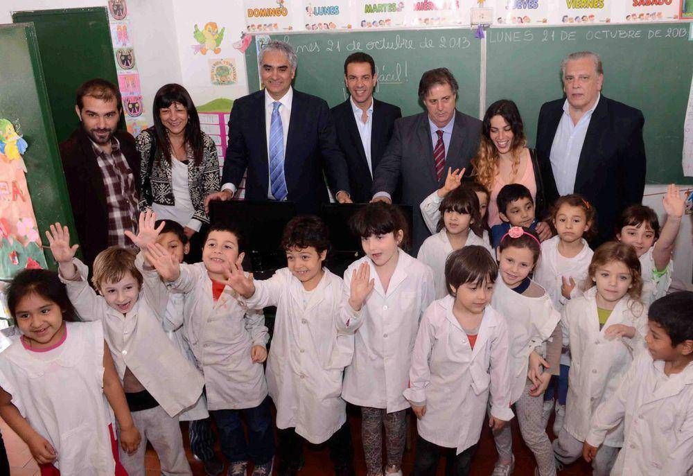 CREAN UNA APLICACI�N PARA AVISAR A LOS PADRES QU� VACUNA LE TIENEN QUE DAR A SUS HIJOS