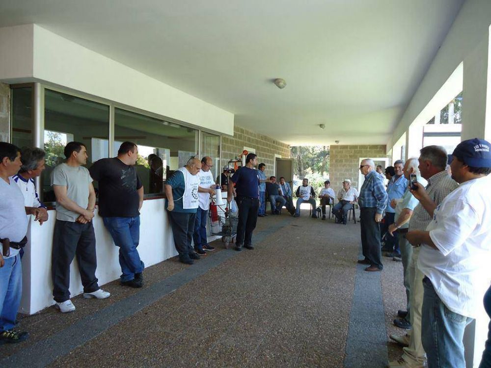 Luz y Fuerza lanz� paros y una movilizaci�n
